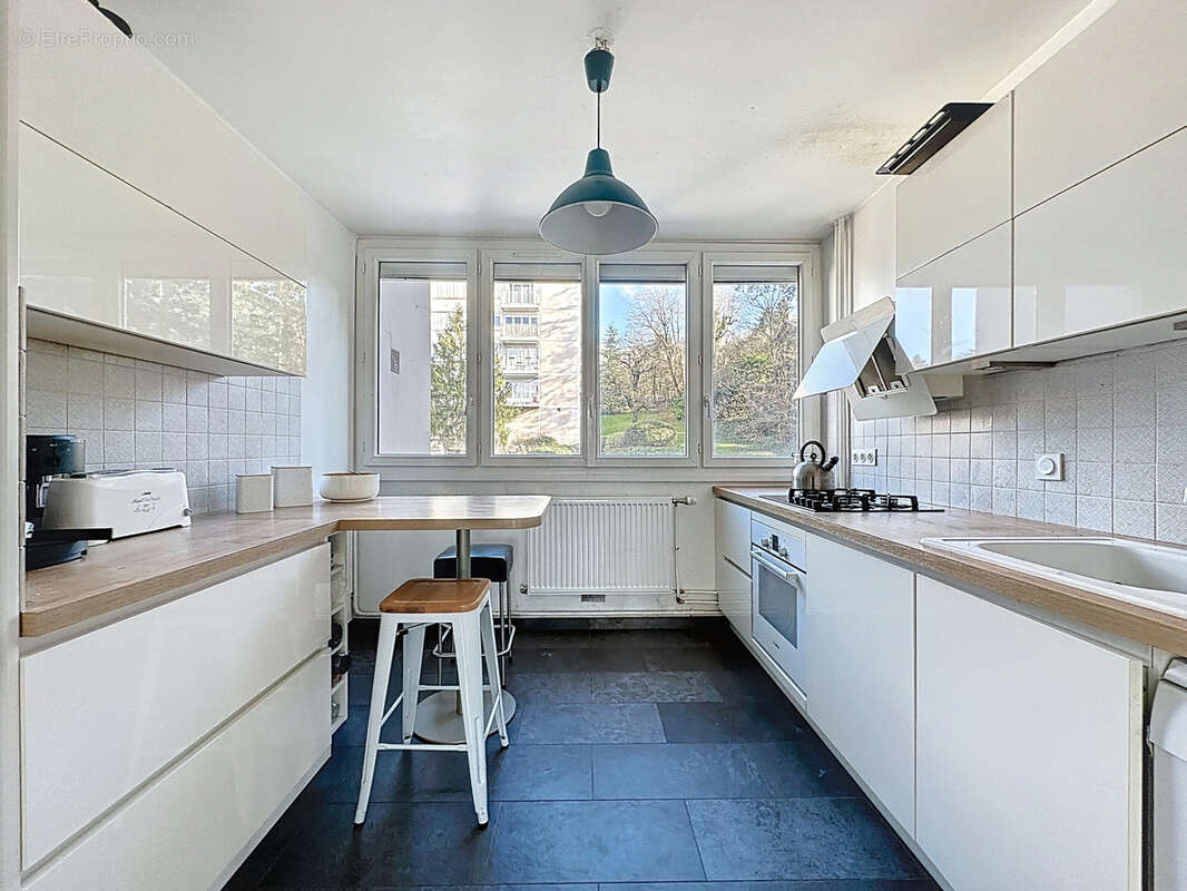 Appartement à TASSIN-LA-DEMI-LUNE