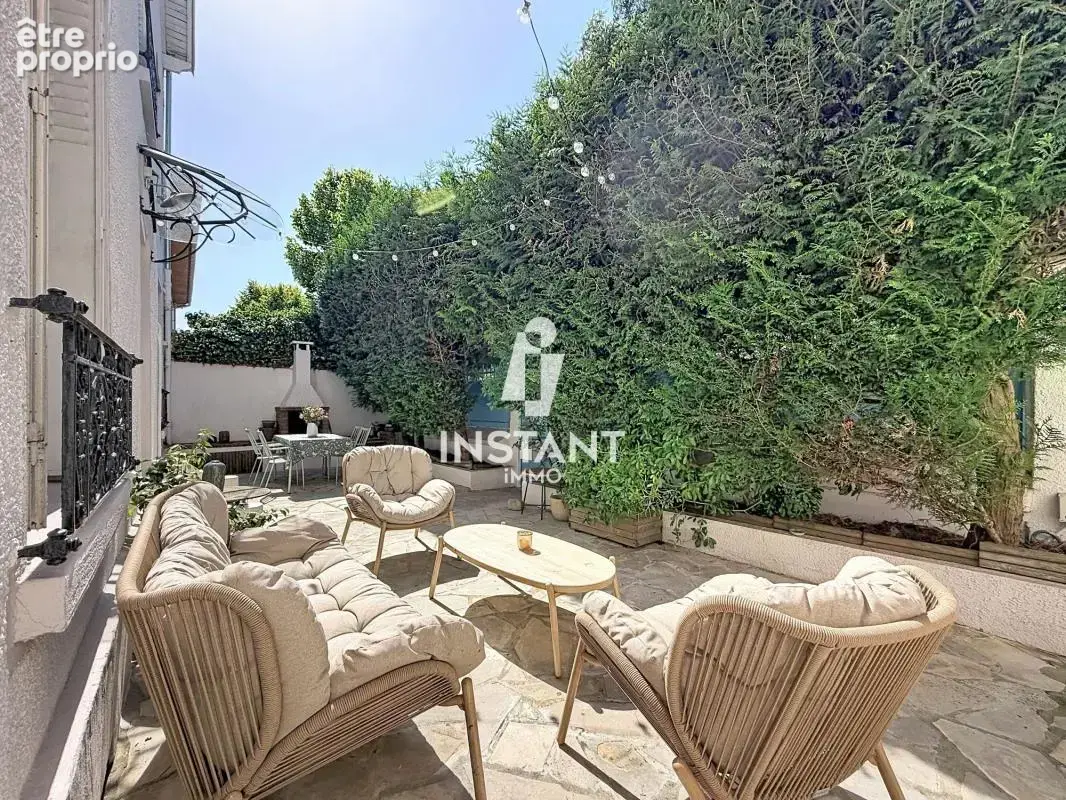 Une adresse rare au coeur du Quartier des Fleurs - photo 10