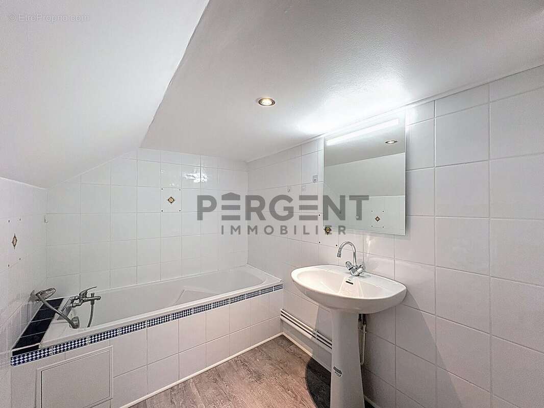 Appartement à CHARLEVILLE-MEZIERES