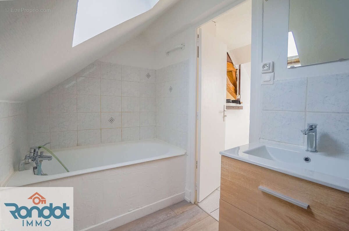 Appartement à FONTAINE-LES-DIJON