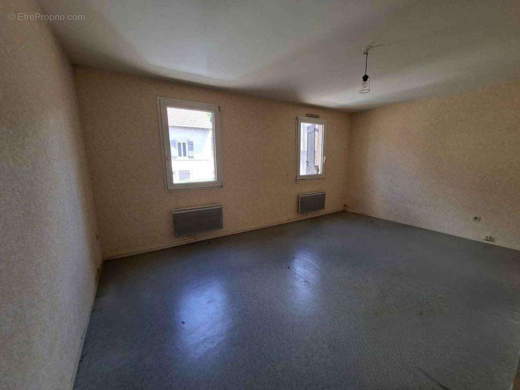 Appartement à VITTEAUX