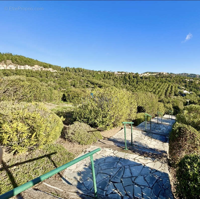 Appartement à LES ISSAMBRES