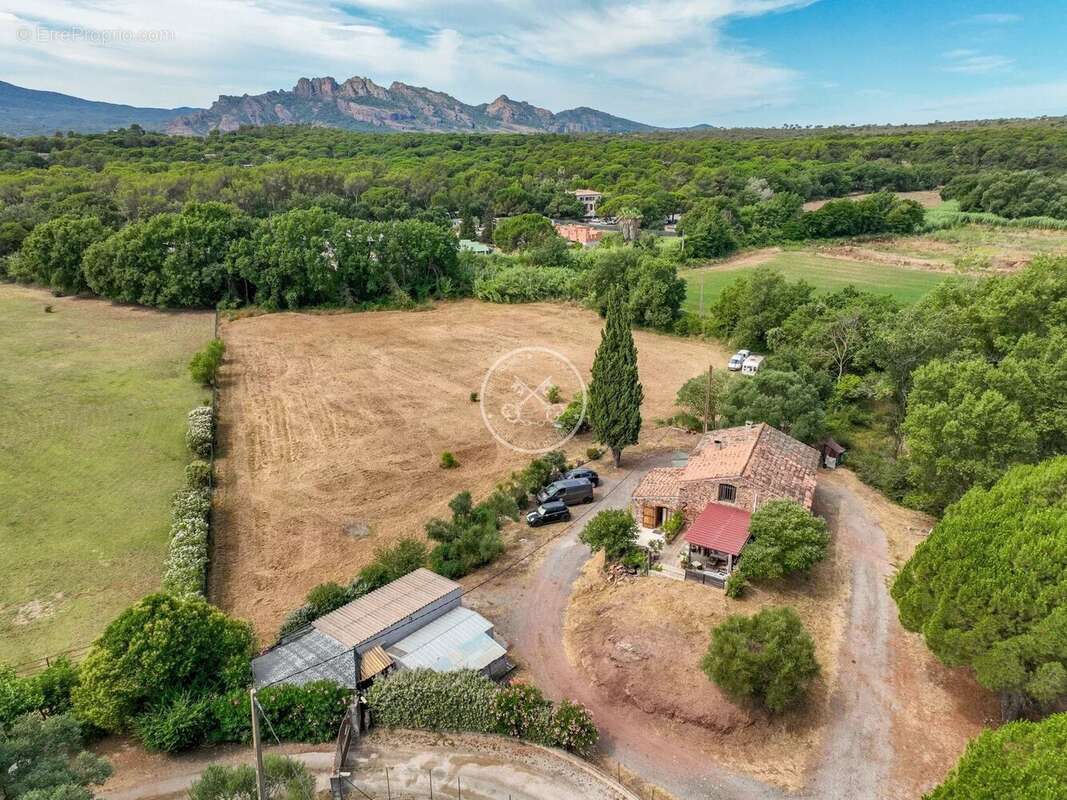 Propriété de charme à Roquebrune-sur-Argens, 143 m² - photo 3