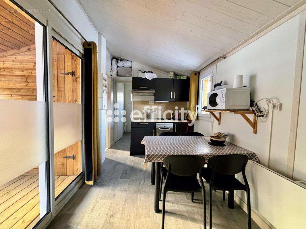 Maison à SAINT-LEGER-LES-MELEZES