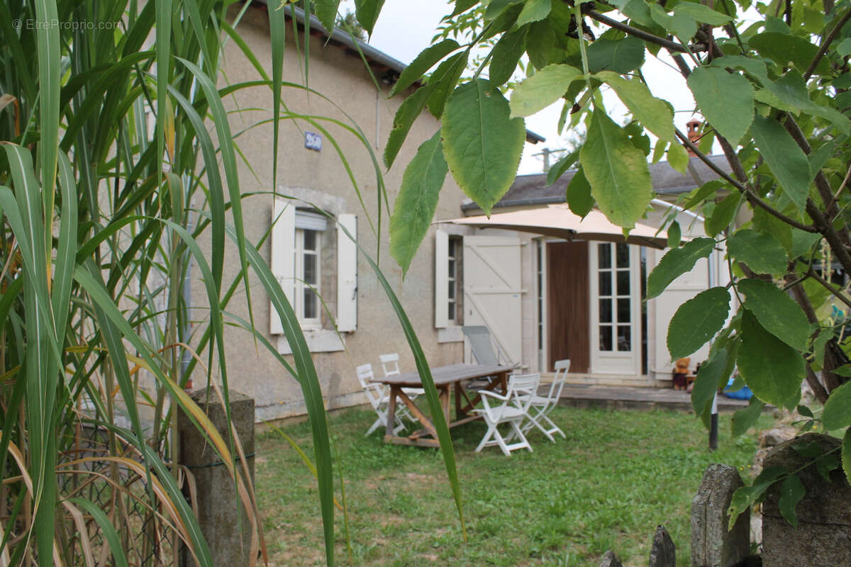 Champillet - Ancienne maison de chemin de fer avec extension sur un terrain de 1260 m2 - photo 24