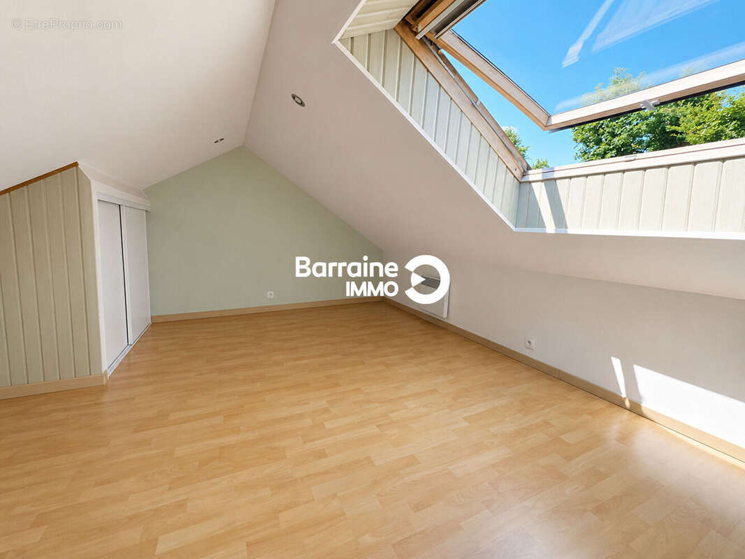Brest penfeld immeuble de rapport 4 lots : 2 studios - 2 t2 duplex jardin - photo 16