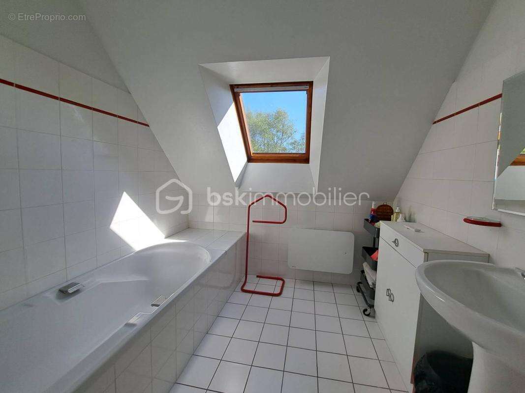Maison à HUELGOAT