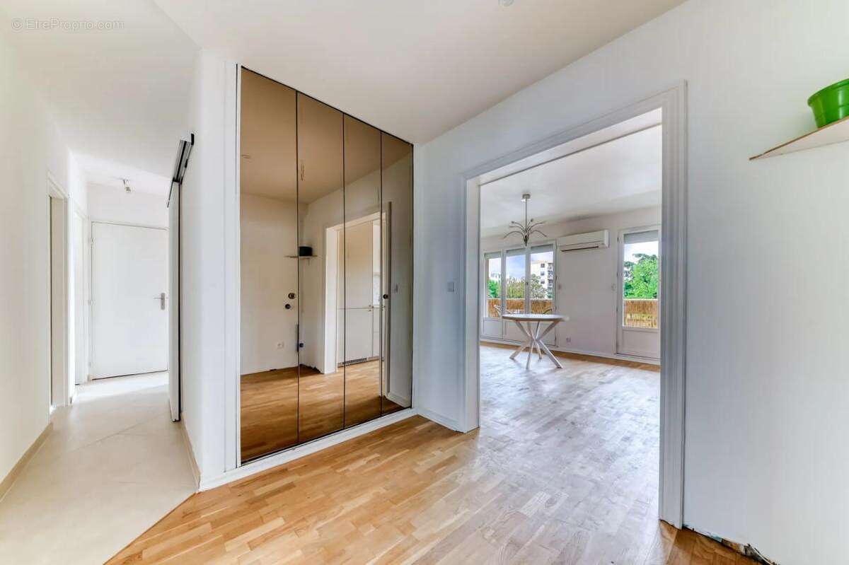 Appartement à VENISSIEUX