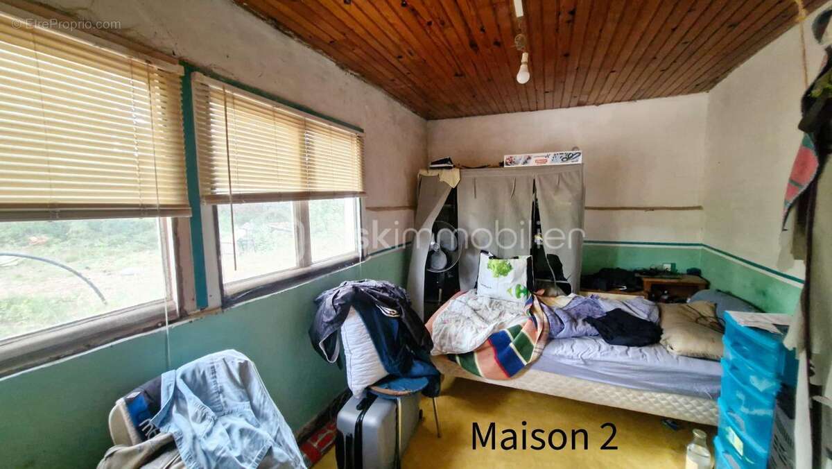 Maison à POUSSAN