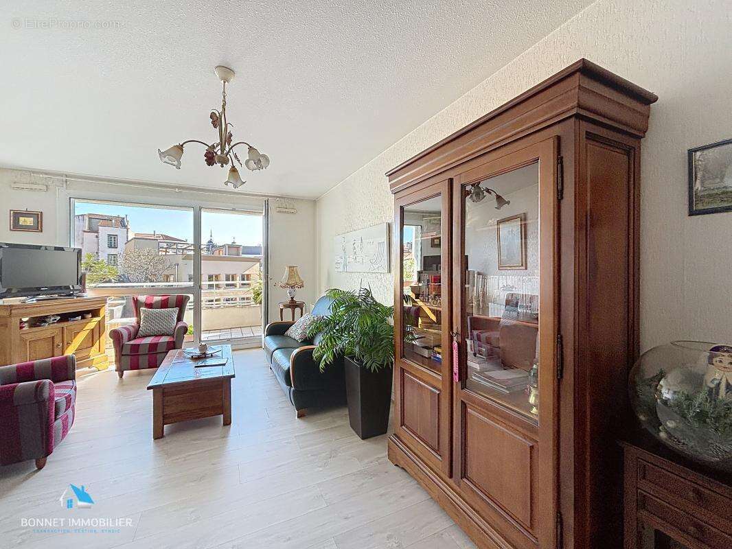 Grand T2 de 61 m² avec terrasse, garage et ascenseur – Loué jusqu'en 2027 - photo 3