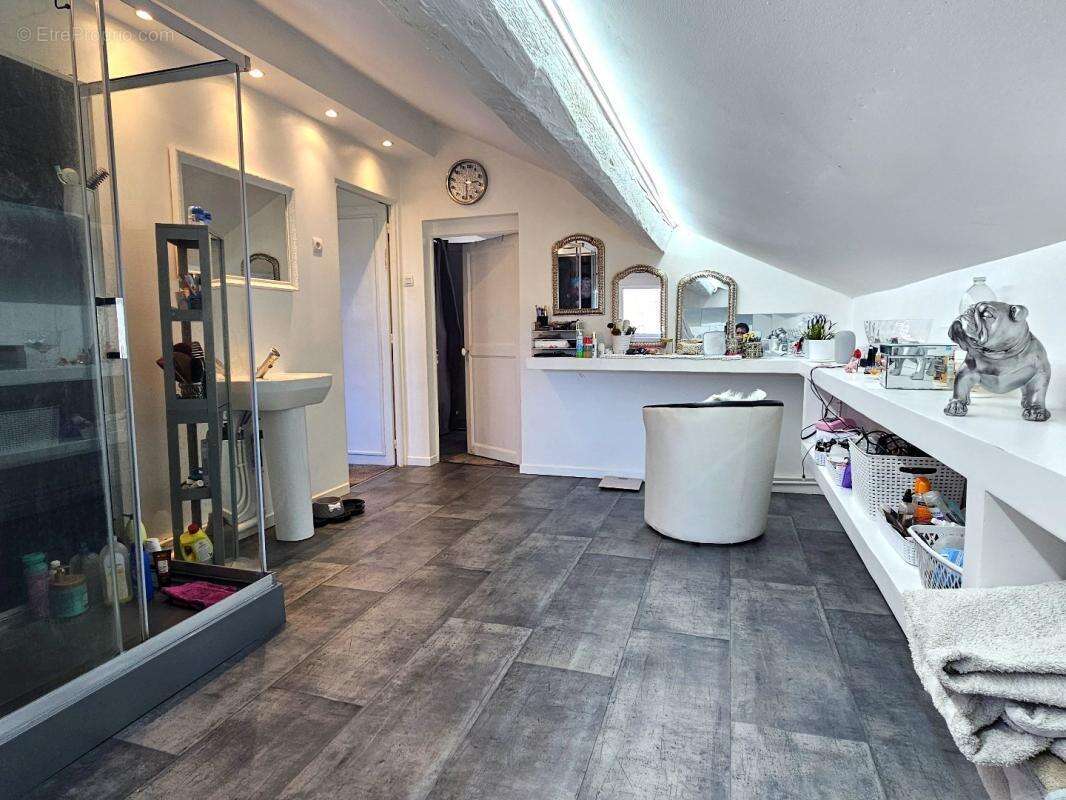 Maison à MONTFERRIER