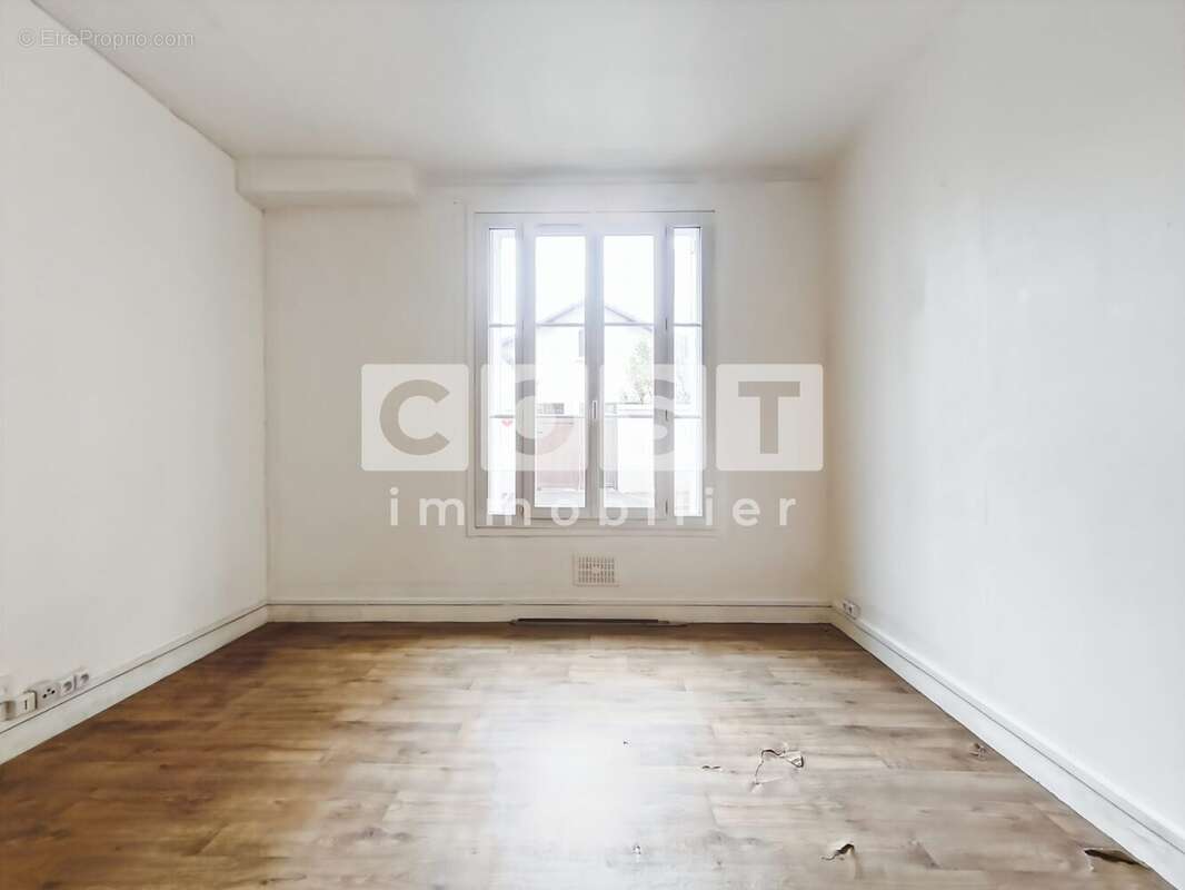 Appartement à GENNEVILLIERS