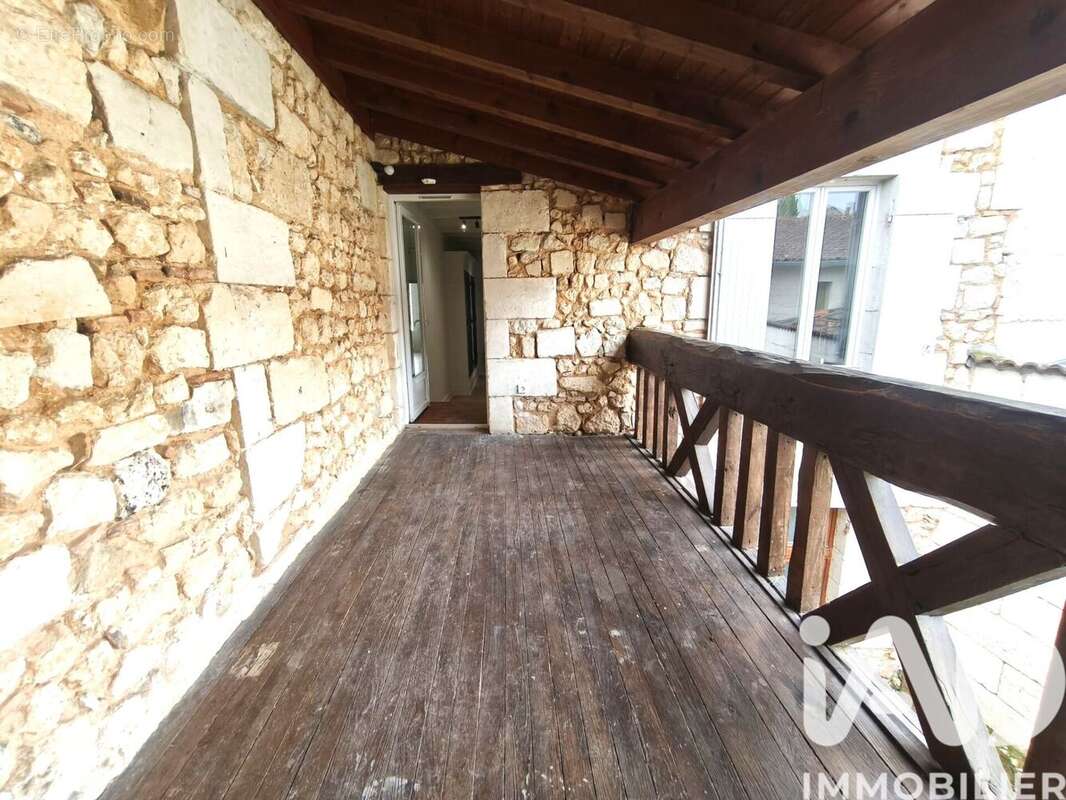 Photo 2 - Appartement à MONTGUYON