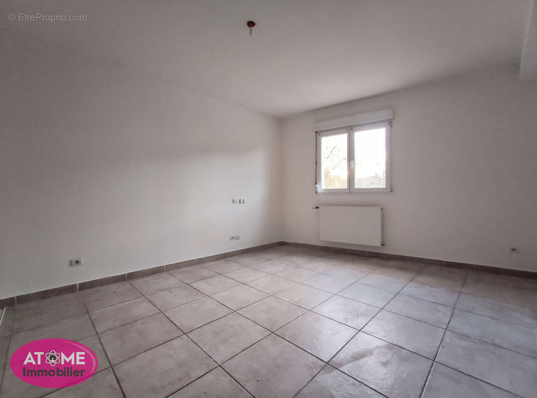 Appartement à AUBOUE