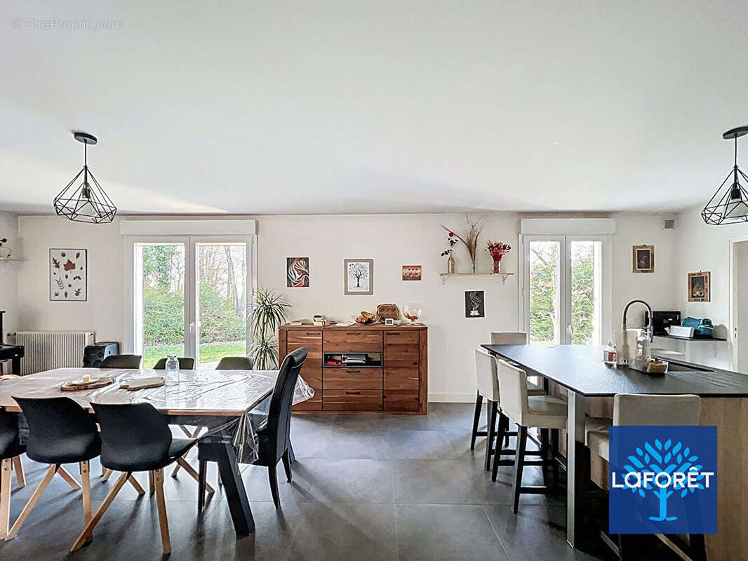 Maison à LA FERTE-ALAIS