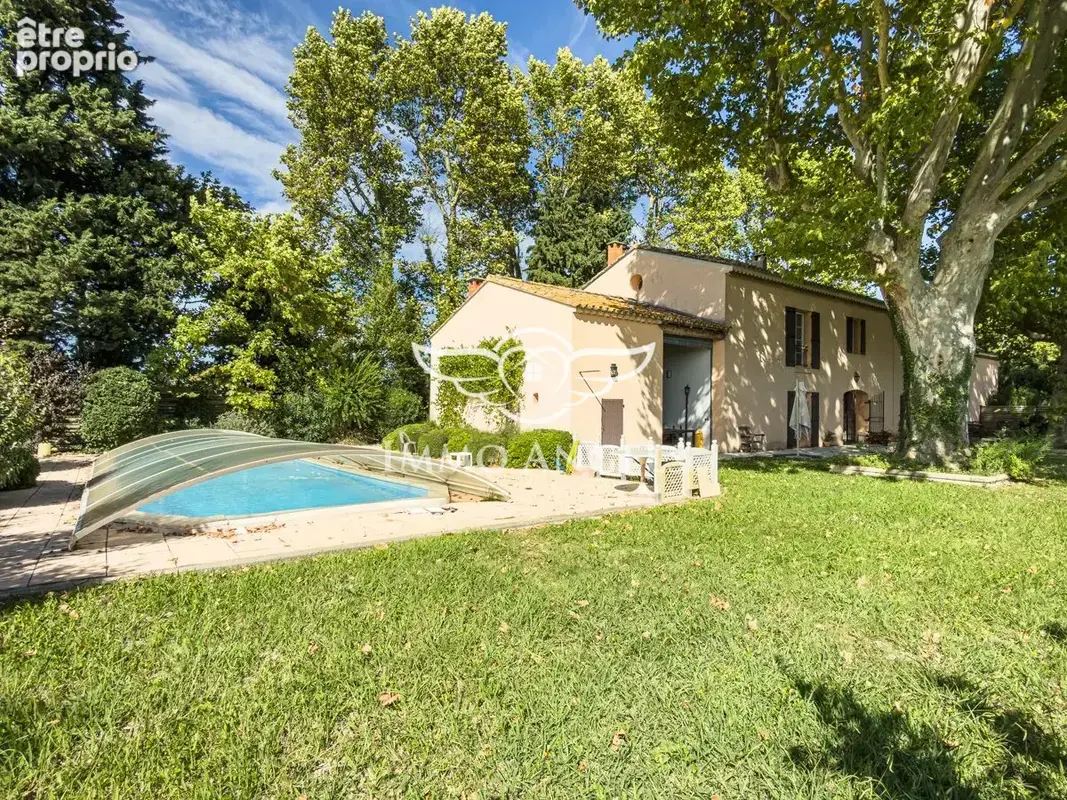 Maison 267 m² à Le Thor  - photo 3