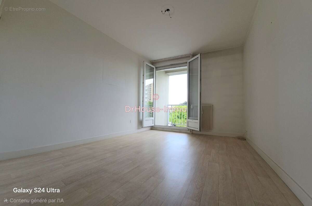 Appartement à SAINT-ETIENNE