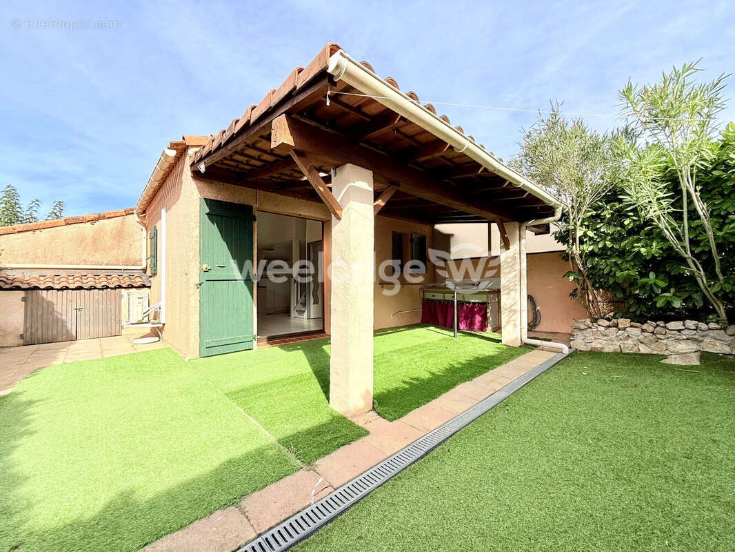 Maison à TOURRETTES