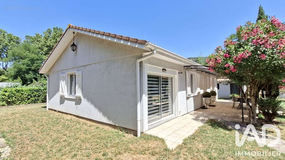 Photo 3 - Maison à SARRAS