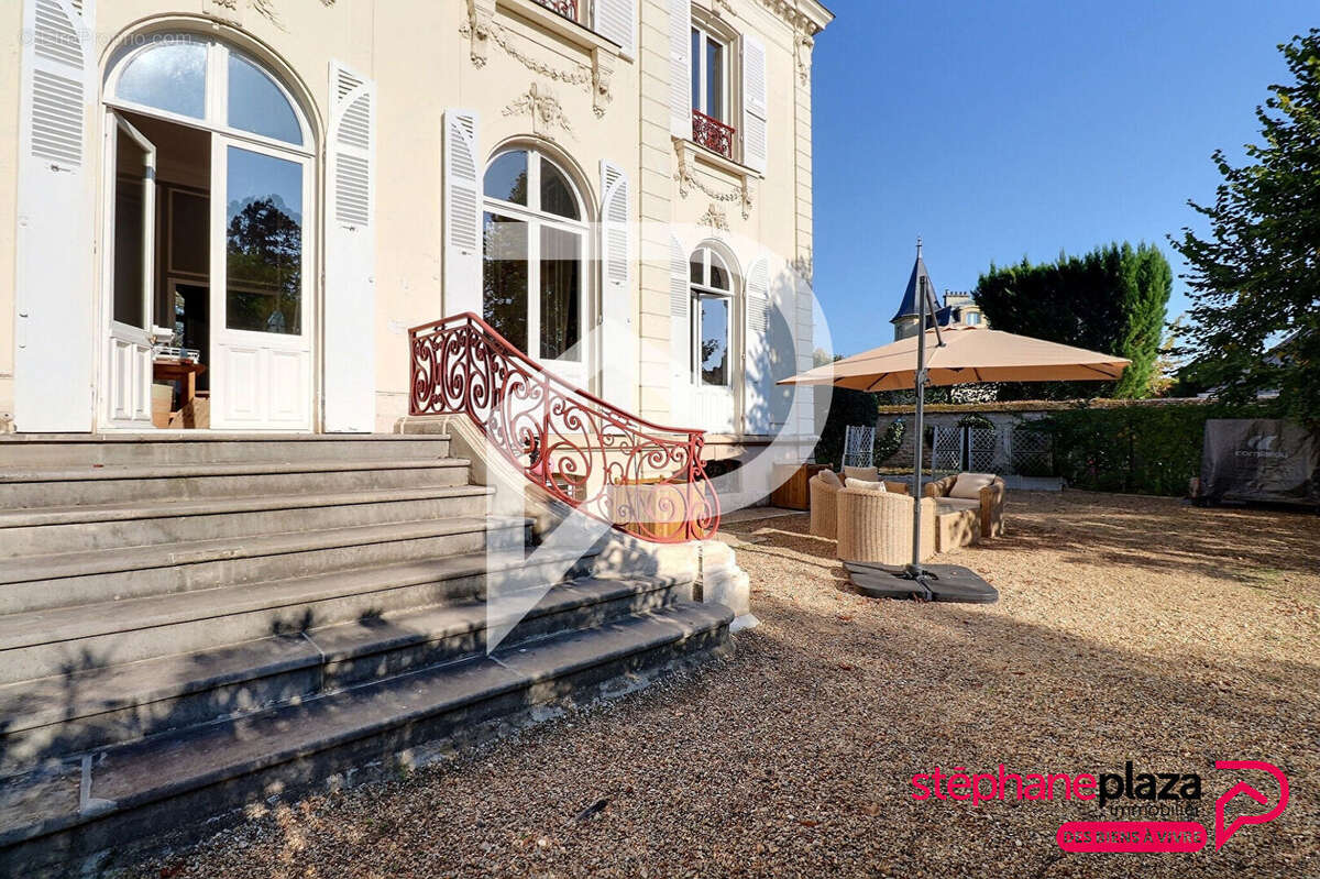 Maison à MAISONS-LAFFITTE