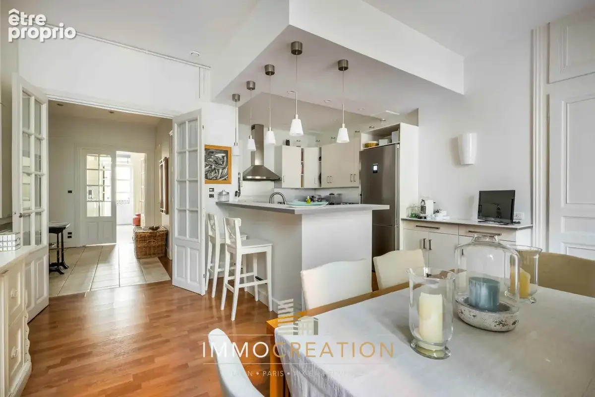 CŒUR AINAY   Prestigieux et chaleureux appartement de 5 pièces à vendre LYON 2 - photo 6
