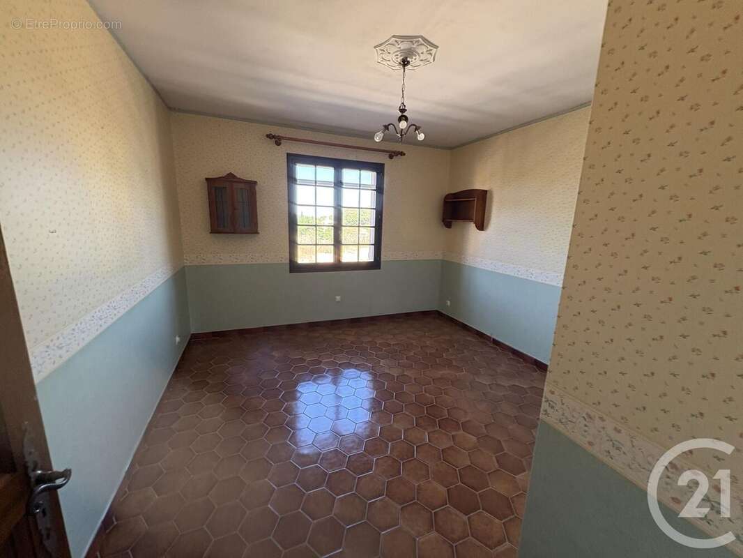 Maison à SIX-FOURS-LES-PLAGES