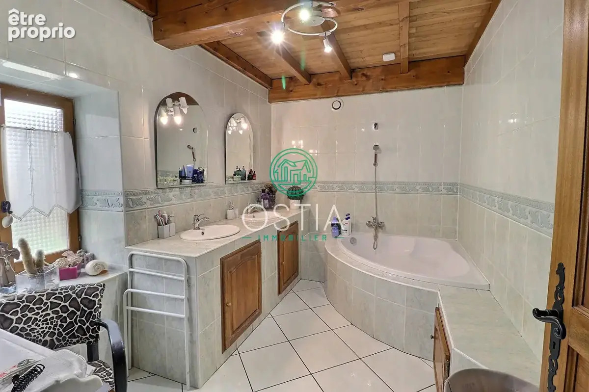 Ferme St Paul En Jarez 175 m2 - photo 10