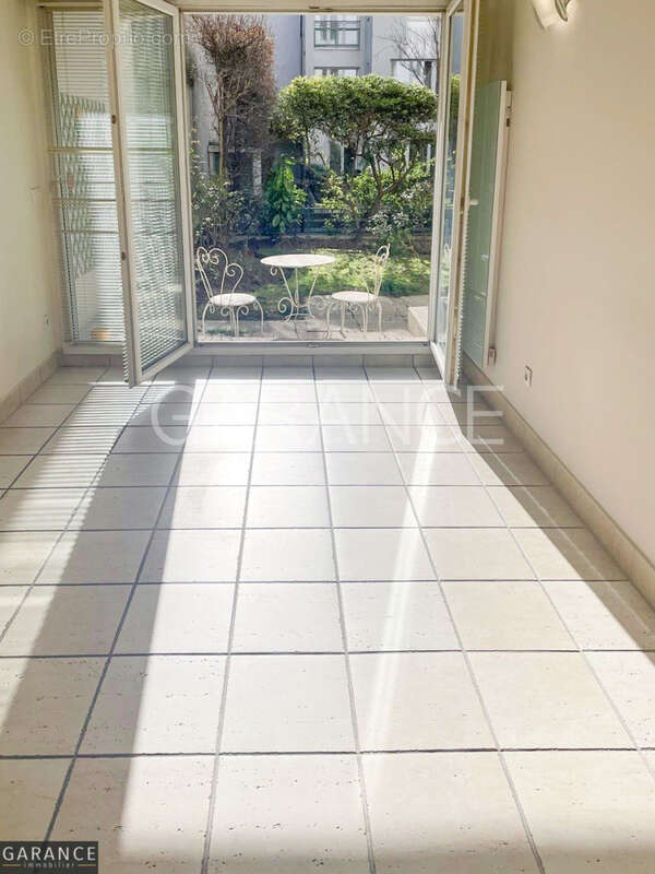 Appartement à PARIS-12E