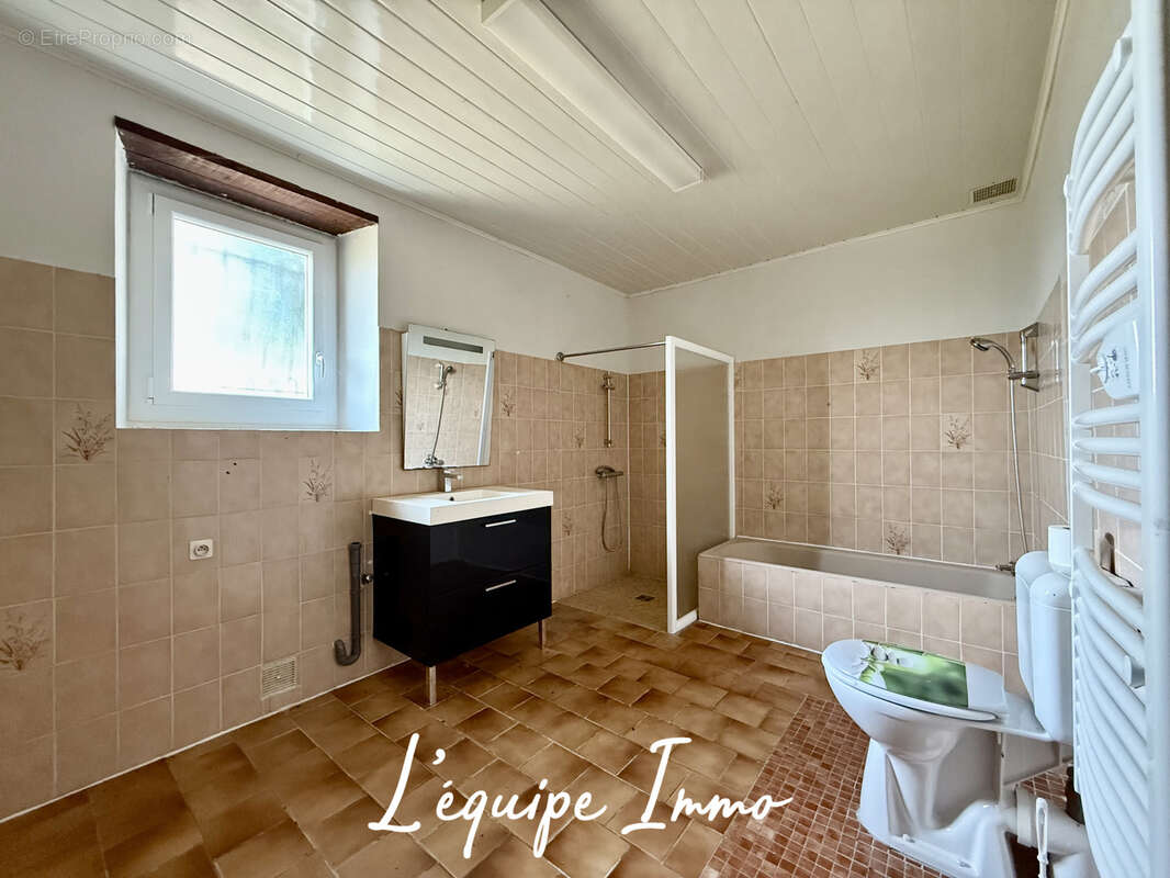 Maison à MONFERRAN-SAVES