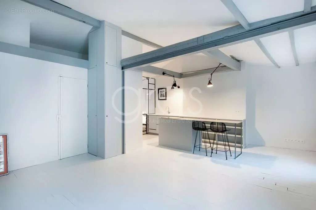 Appartement à PARIS-18E