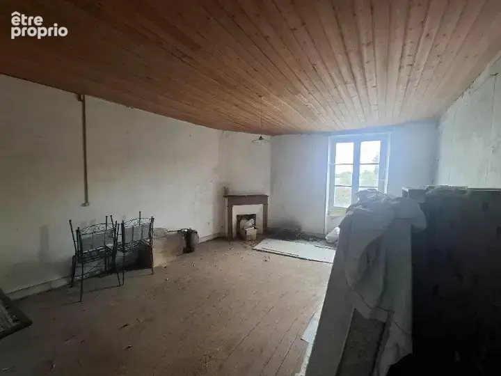 Maison a renover avec garage et terrain - photo 6