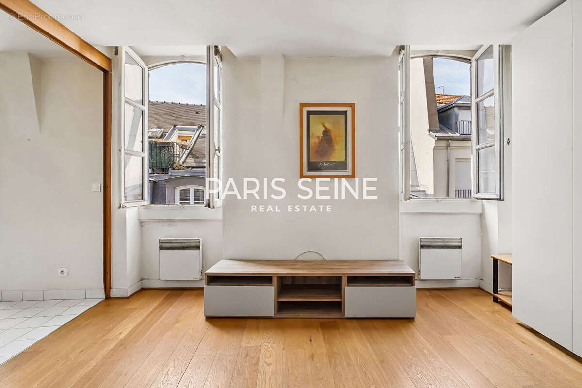 Appartement à PARIS-6E