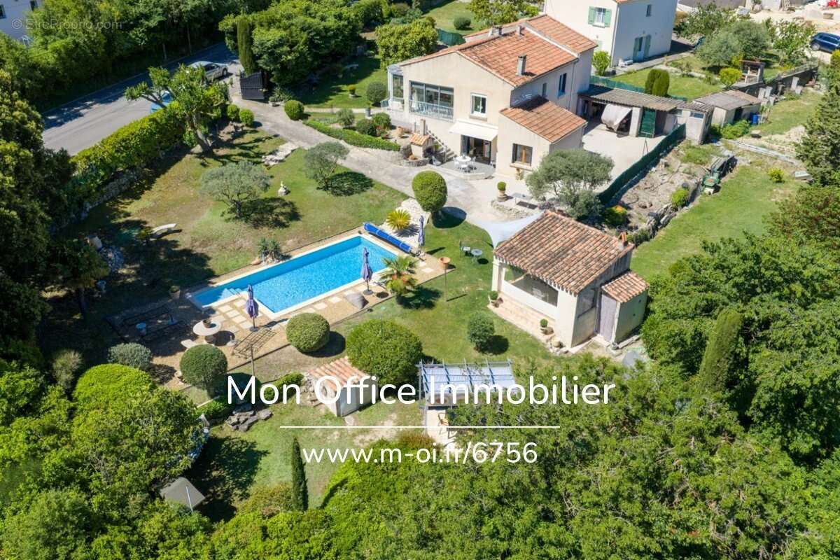 Maison à EGUILLES