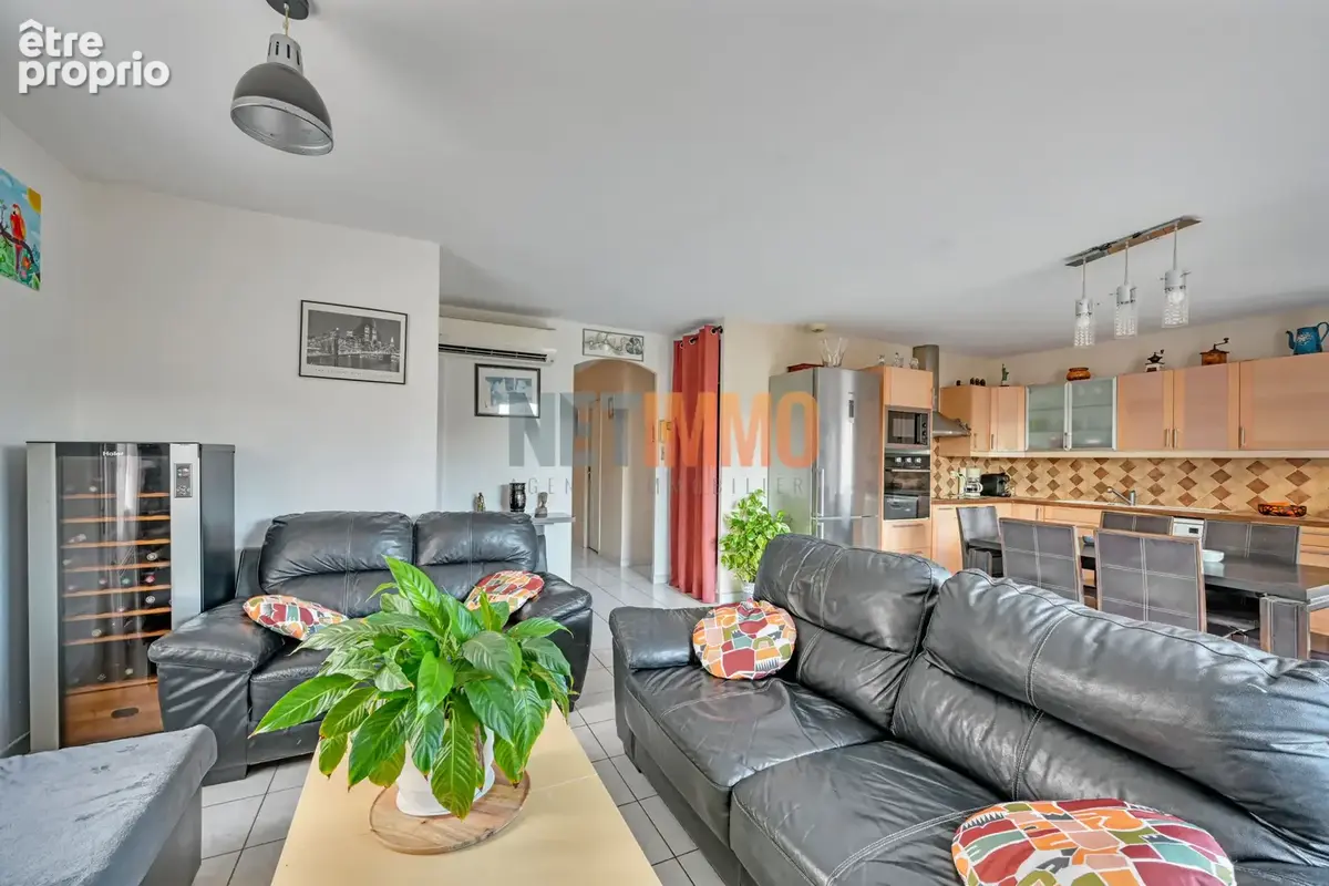 AIMARGUES - Villa F5 90m2 - garage - piscine - photo 8