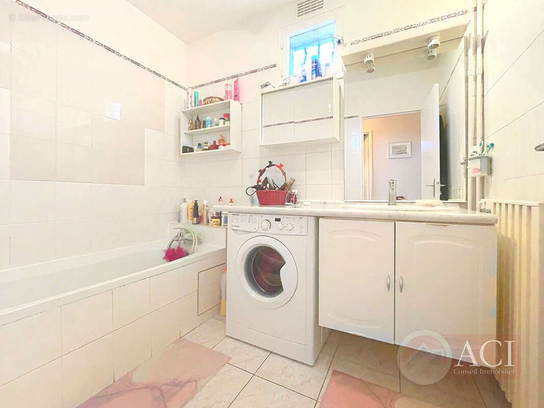 Appartement à EPINAY-SUR-SEINE