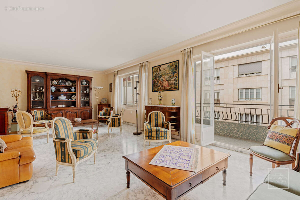 Appartement à LYON-6E