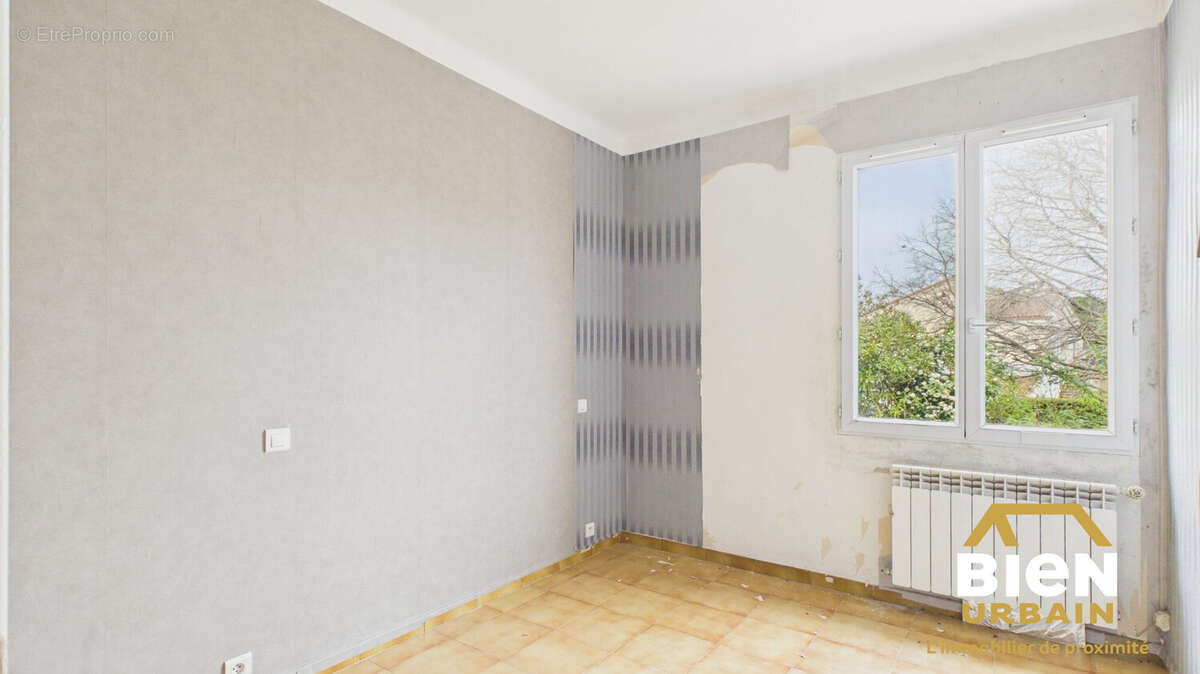 Appartement 117 m² à Garons  - photo 7