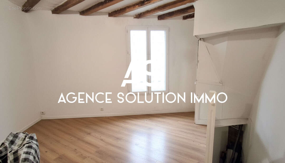 Maison à SAINT-GEORGES-LE-GAULTIER