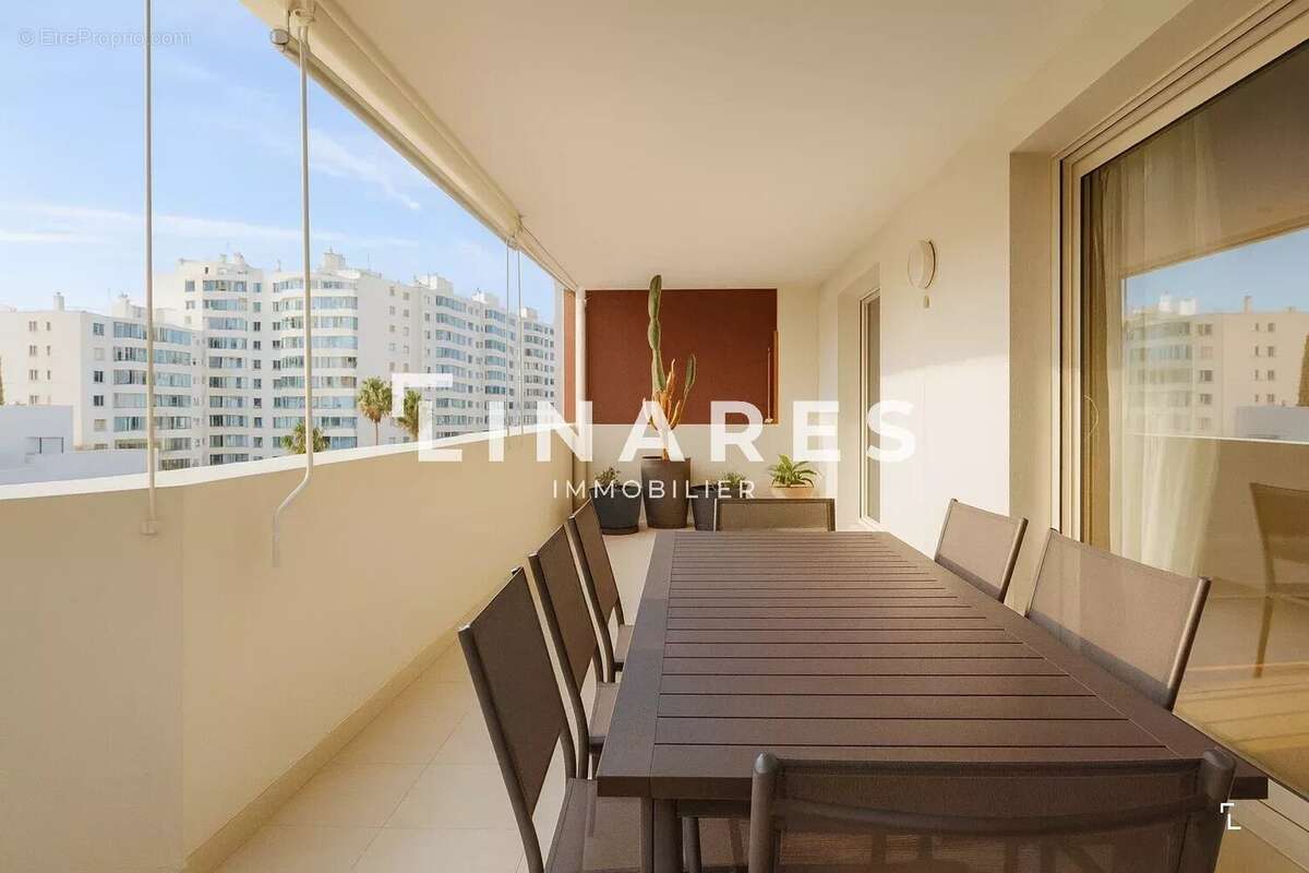 Appartement à MARSEILLE-8E
