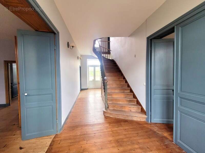 Maison à SAINT-JEAN-D&#039;ANGELY