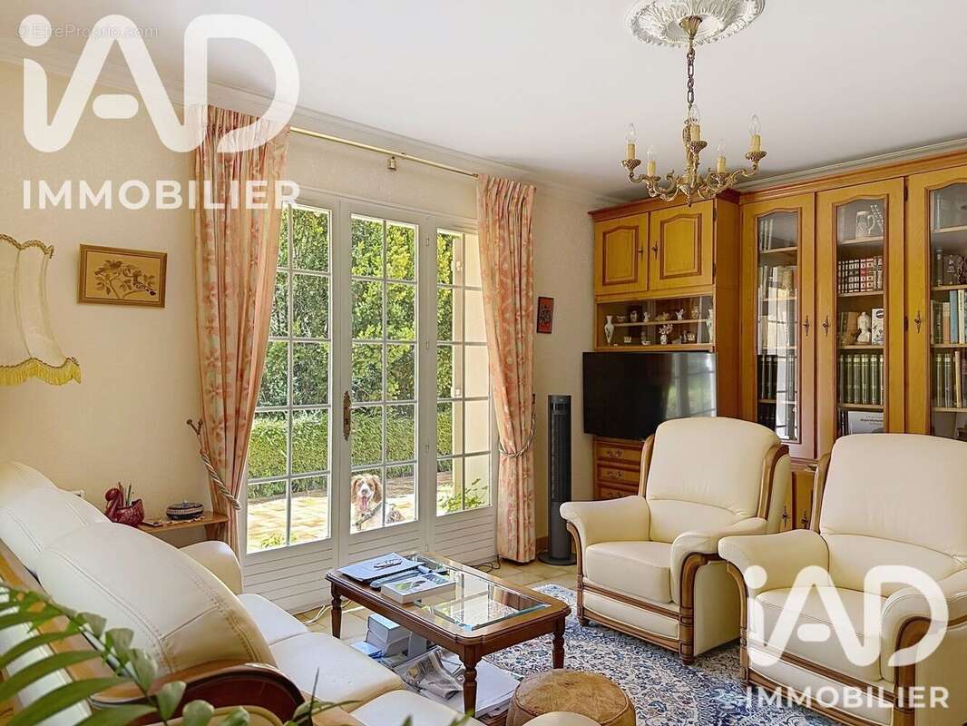 Maison 177 m² à Conflans-Sur-Loing  - photo 6