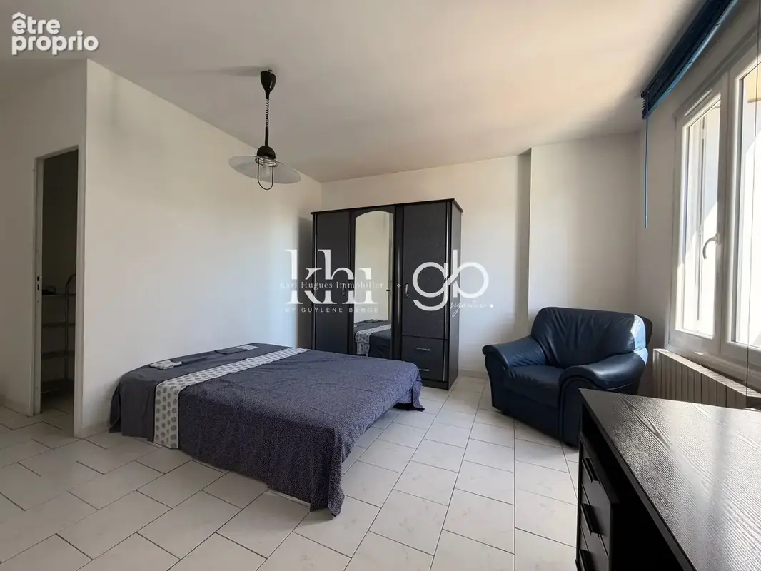 Maison familiale 272 m2 à JUVIGNAC (34990) - 5 chambres, piscine et garage - photo 11