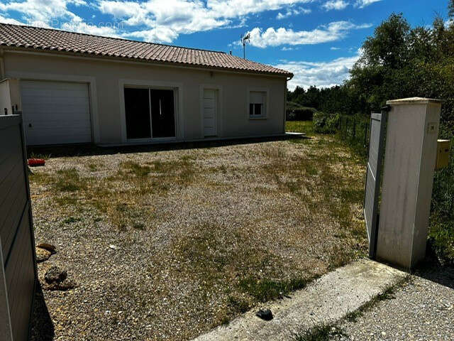 Maison à SAINTE-LIVRADE-SUR-LOT