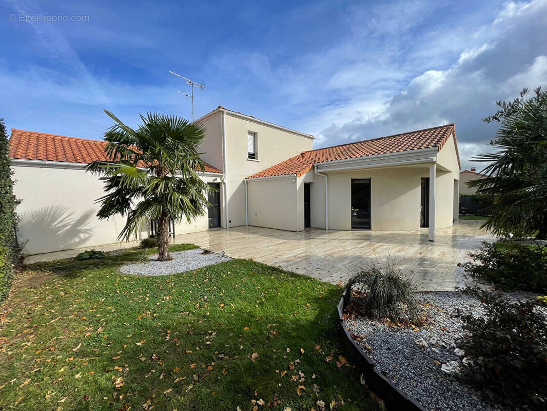 Maison à SAINT-CHRISTOPHE-DU-BOIS