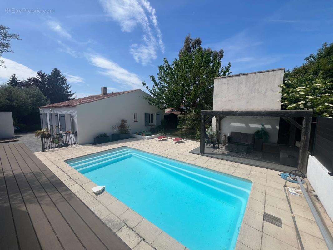 Maison à BOUC-BEL-AIR