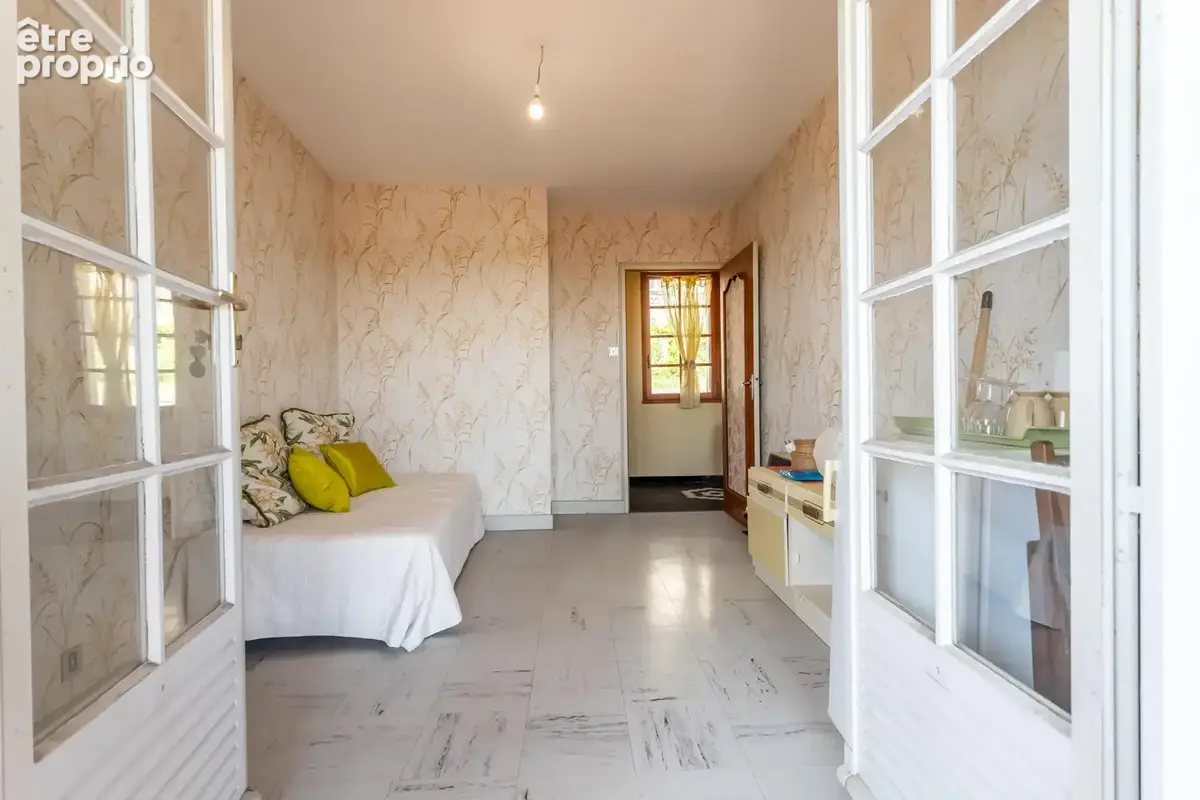 Maison de village en pierre avec jardin-cour et vue - photo 18