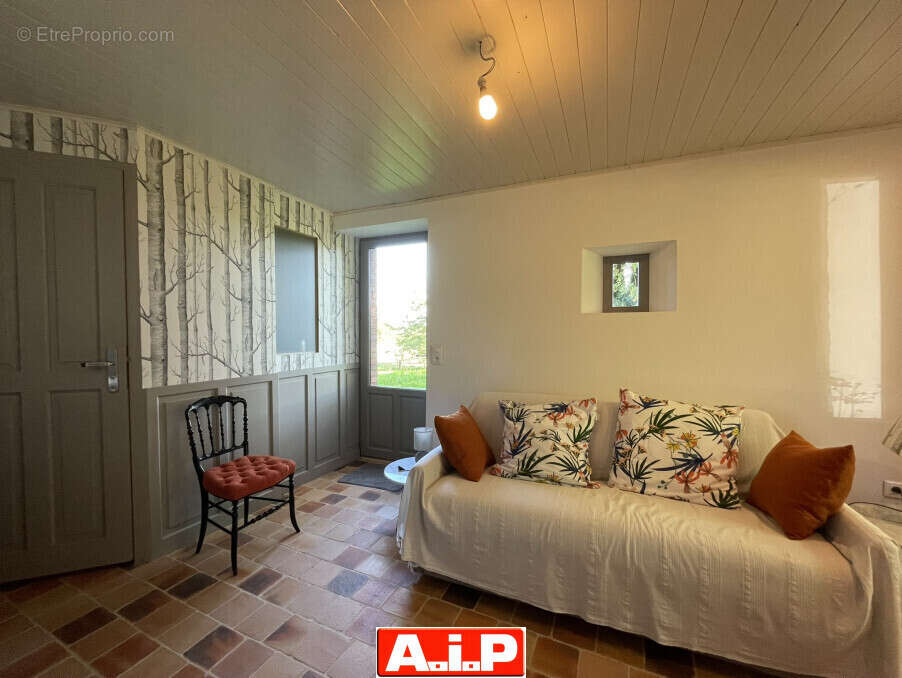 Maison à SAINT-MESMIN