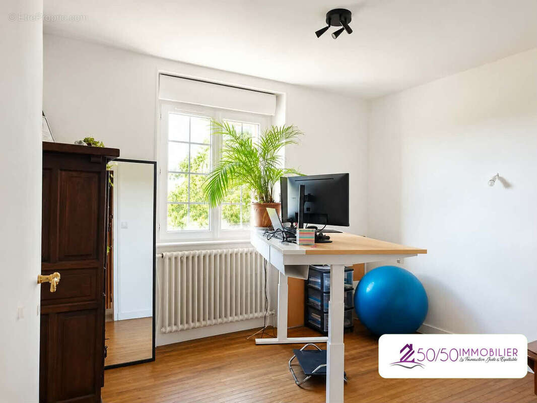 Maison 85 m² à Kerlouan  - photo 8