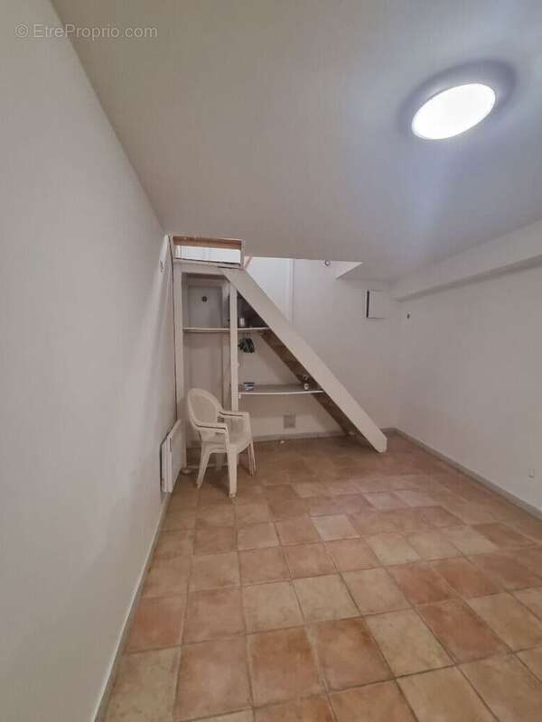 Immeuble de rapport Centre ville de Narbonne , 3 Studios - photo 9