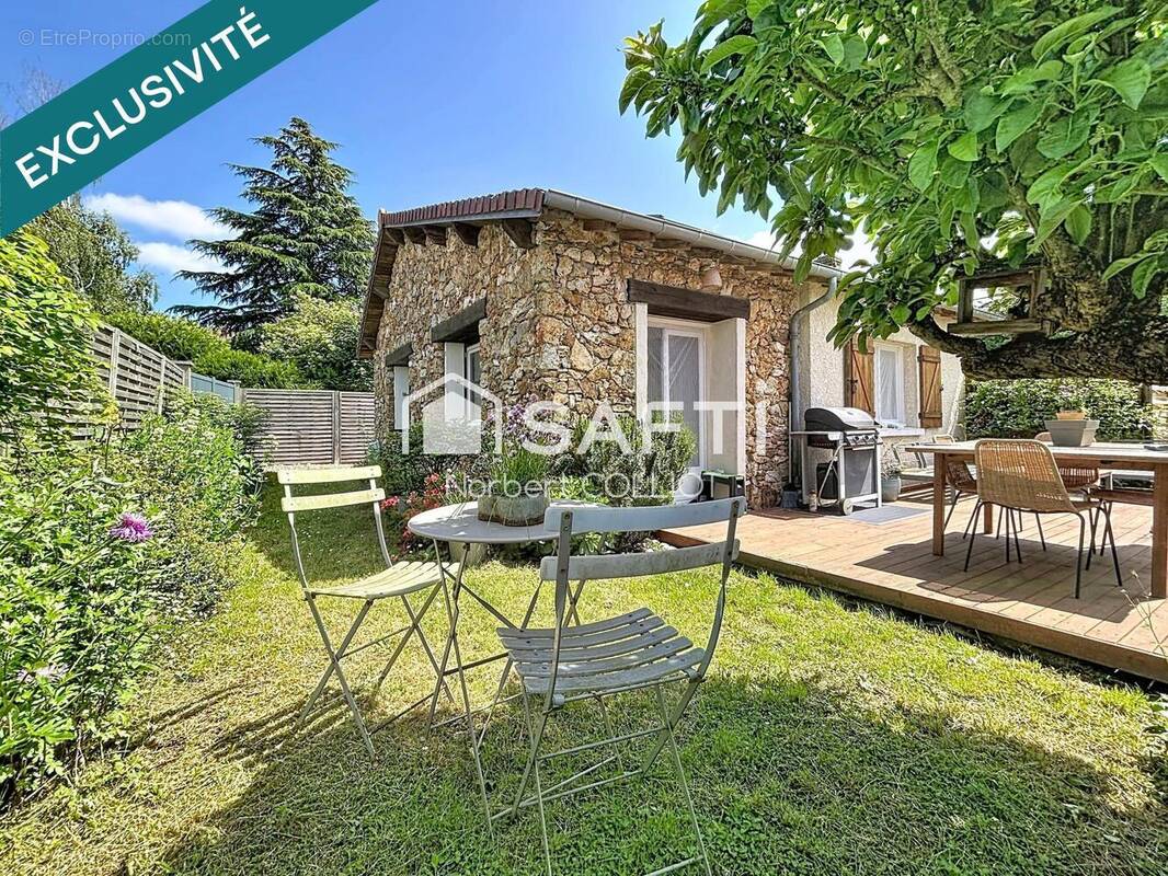 Photo 1 - Appartement à LES MOLIERES